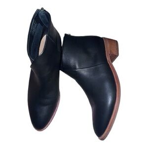 Soludos black leather ankle boots/booties